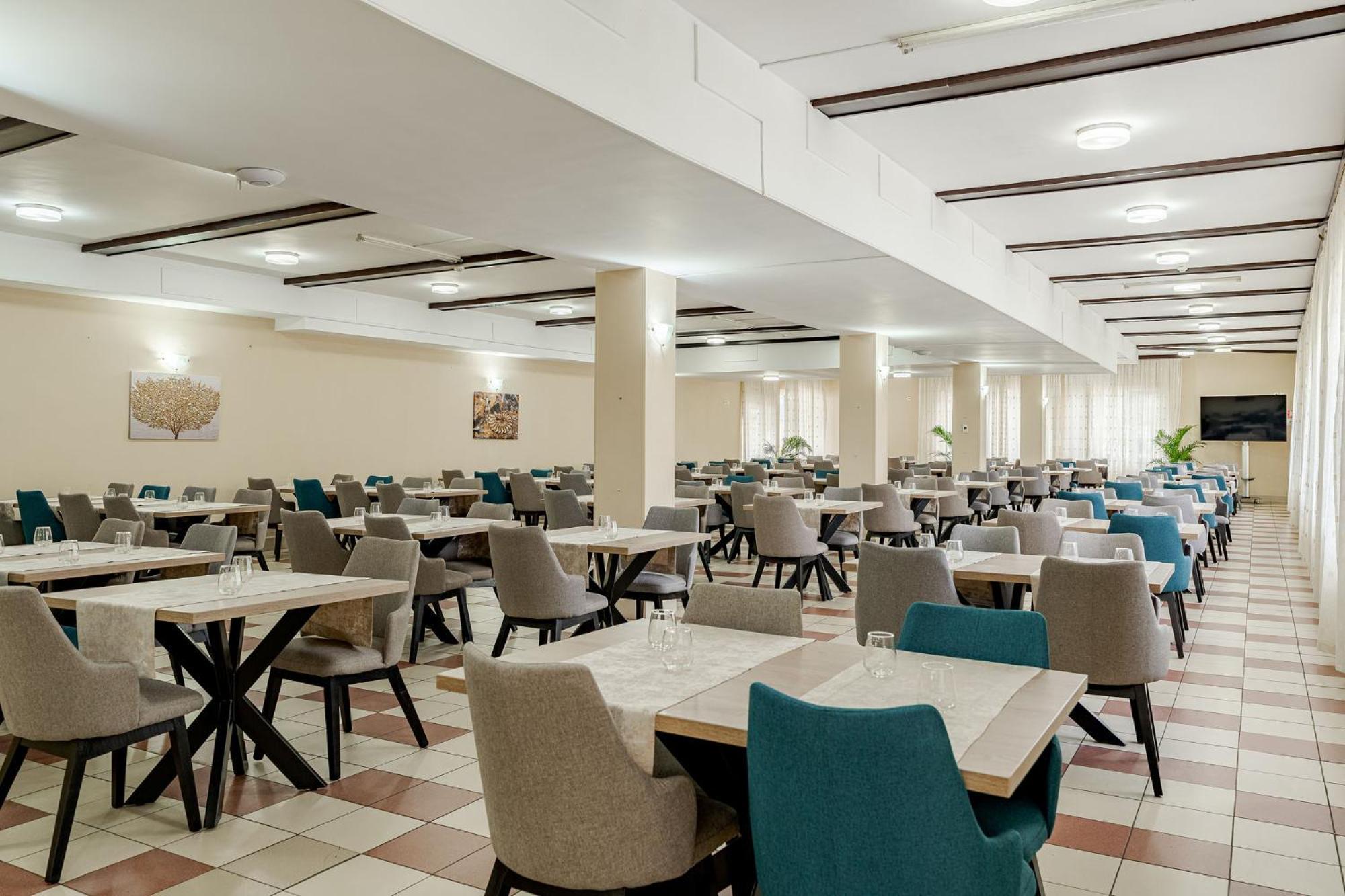 Hotel Central Călimăneşti Exterior foto